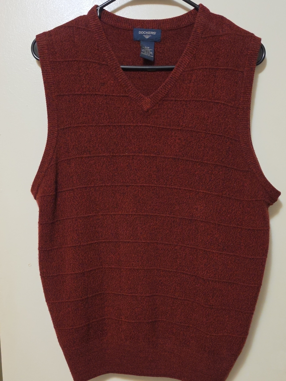 Dockers Rust Red Textured V-Neck Sweater Vest